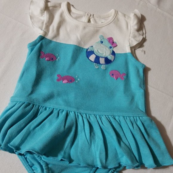 Gymboree Hippos & Bows 3-6 month NWOT Romper, just plastic barb attached. - Picture 1 of 3
